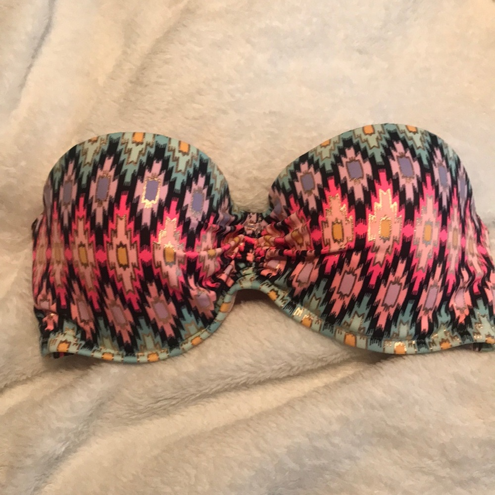 Strapless bikini top